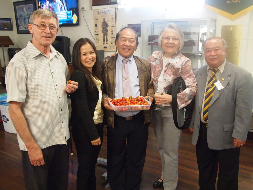 Ray Vadeikis, Charles Sturt Councillor Oanh Nguyen, Thu-Do President of the Alliance Democracy Freedom for Vietnam, Di Lewis and Tay Ngugen past President of the Vietnamese Veterans Association